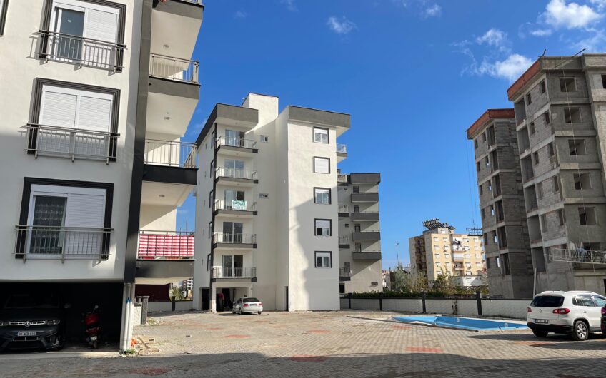 New one-bedroom apartment in a complex with a swimming pool in the city of Finike