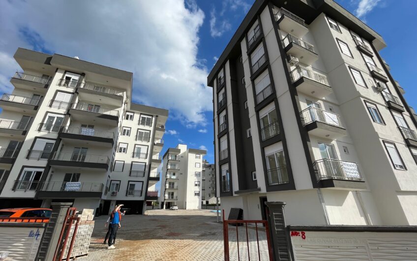 Ny ett-roms leilighet i et kompleks med svømmebasseng i byen Finike