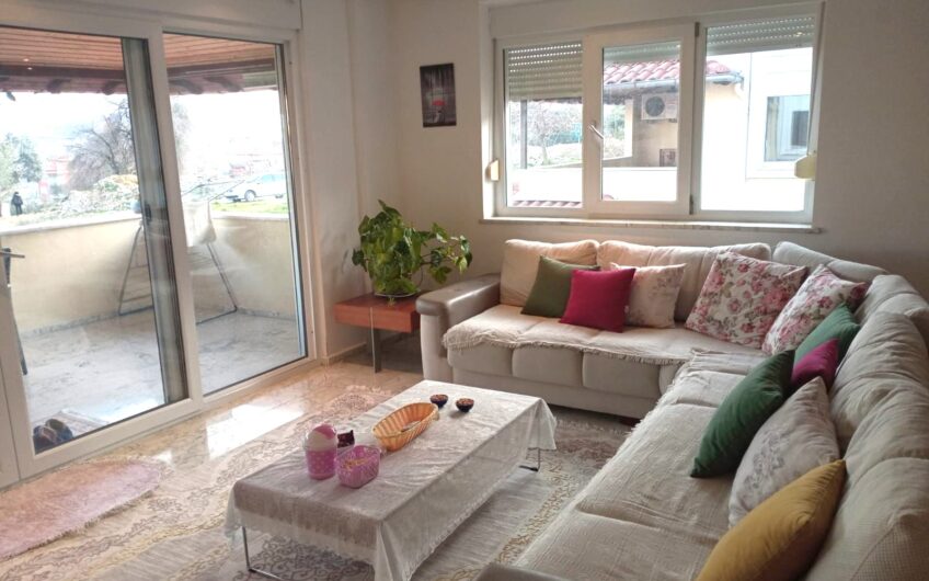 Four-room villa with a private garden in the Tepe area, suitable for a residence permit